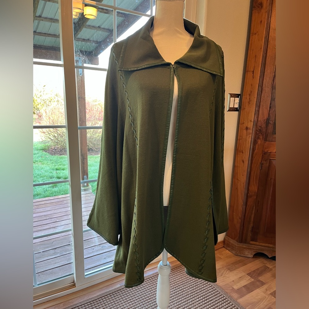 Patricia Nash Cape